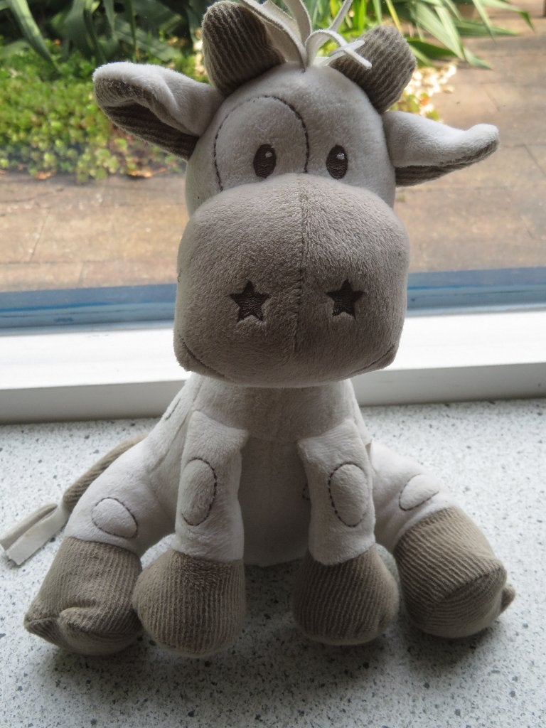 Giraf of giraffe Gino merk Tiamo meet ca 28 cm zittend, Giraf, Ophalen of Verzenden, Zo goed als nieuw, Wasbaar