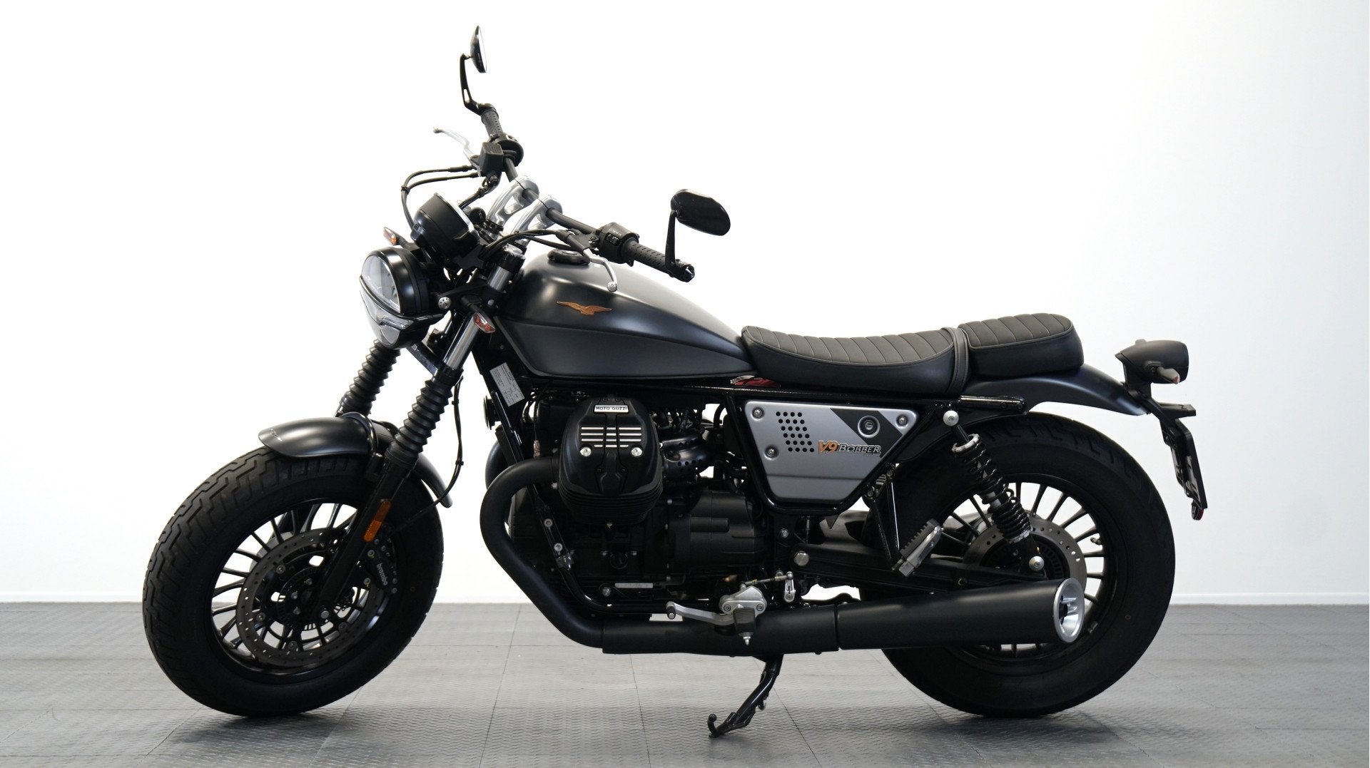 Moto Guzzi V9 Bobber 986km! NIEUWSTAAT! (bj 2023), Motoren, Motoren | Moto Guzzi, 853 cc, Meer dan 35 kW, Ossebroeken 20
9411VR  BEILEN, NL