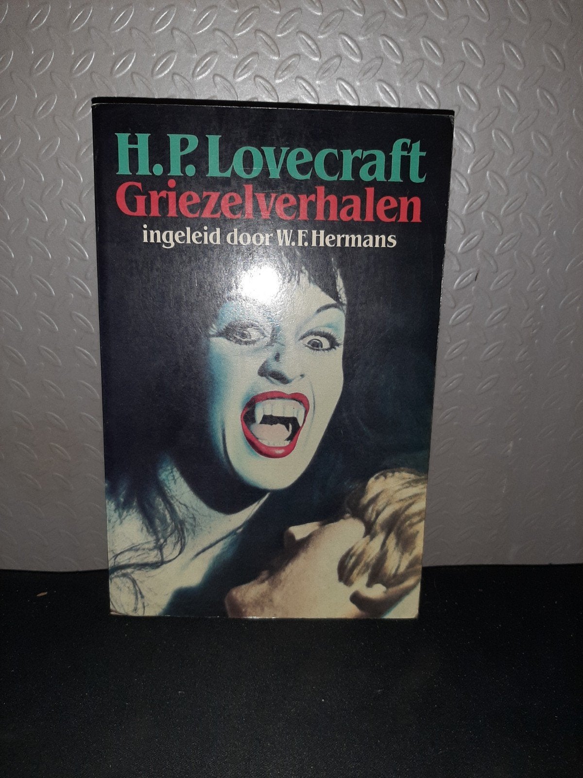 H.P. Lovecraft Griezelverhalen - Ingeleid door W.F. Hermans, Ophalen of Verzenden, Gelezen, H.P. Lovecraft, Nederland
