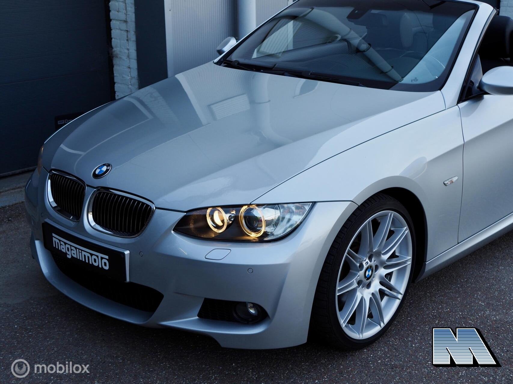 BMW 3-serie E93 Cabrio 325i 3.0 l M Sport l Titan l 2e eign, Auto's, Achterwielaandrijving, Gebruikt, Zwart, Cabriolet