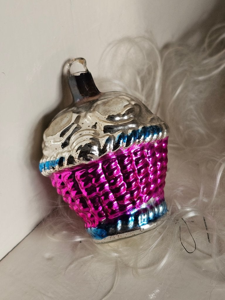 Oude Antieke AJEKO kerstbal / bloemenmandje pink blauw . 3, Diversen, Ophalen of Verzenden