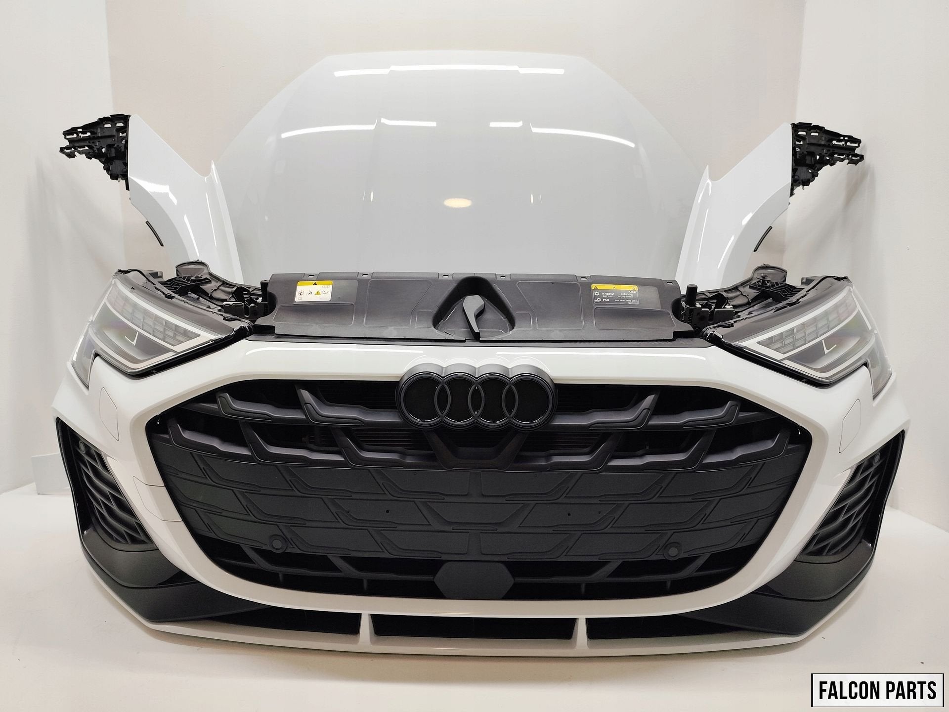 AUDI A3 8Y FACELIFT S-LINE COMPLETE VOORKOP. VOORBUMPER, MOT, Gebruikt, -, -, Bumper