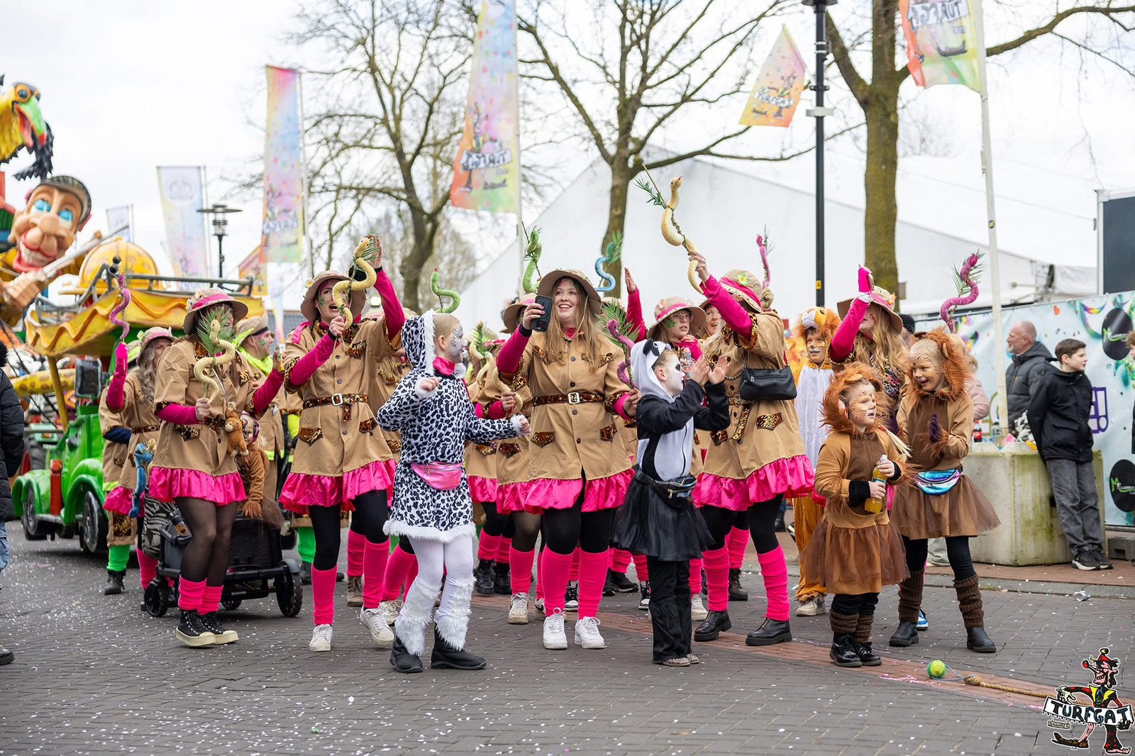 Grote groep jungle kleding safari dames en heren carnaval, Kleding | Dames, Carnavalskleding en Feestkleding, Ophalen, Carnaval