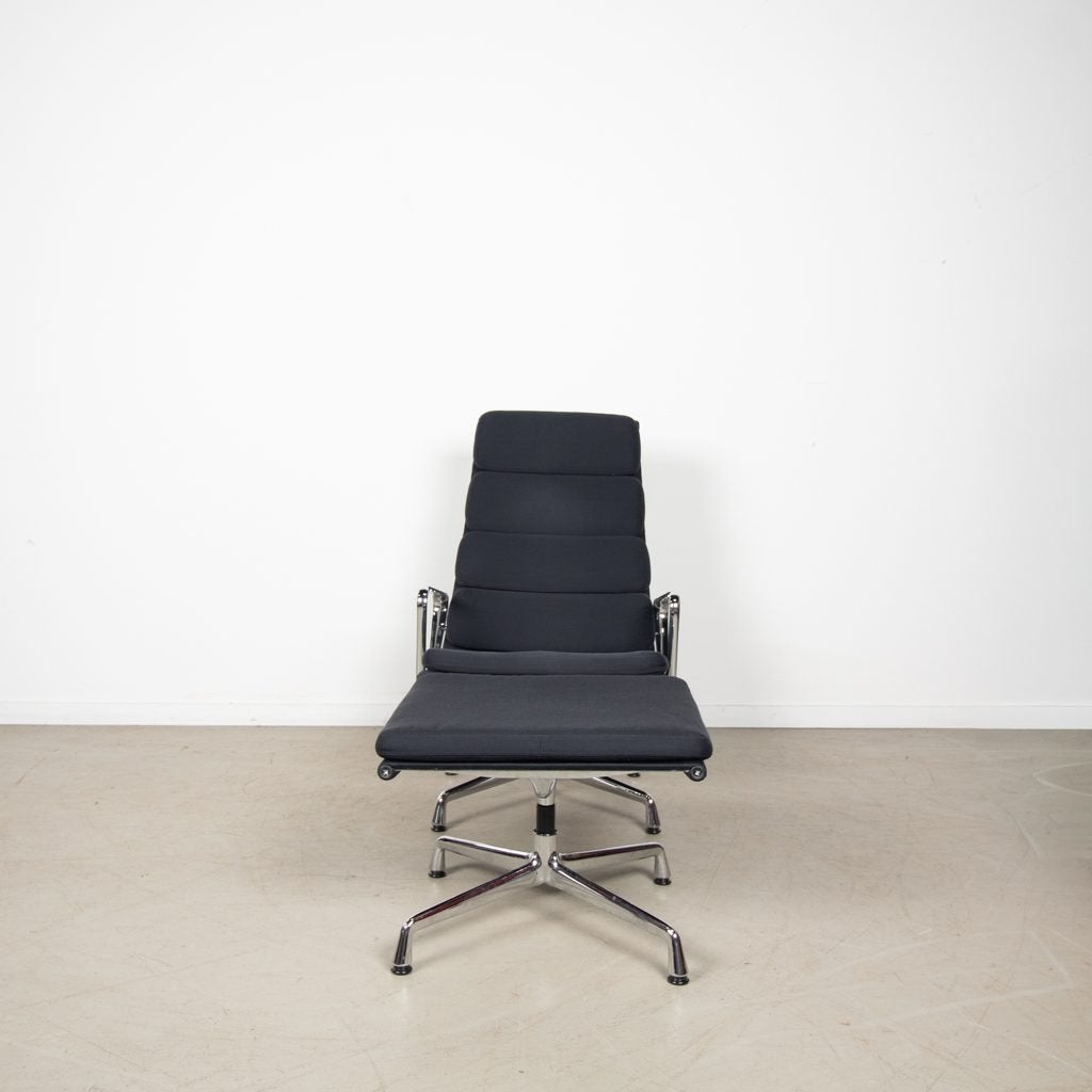 Vitra Eames EA 222 Fauteuil Zwart Stof + Hocker, Vitra, Zo goed als nieuw, Niet ingevuld, Niet ingevuld