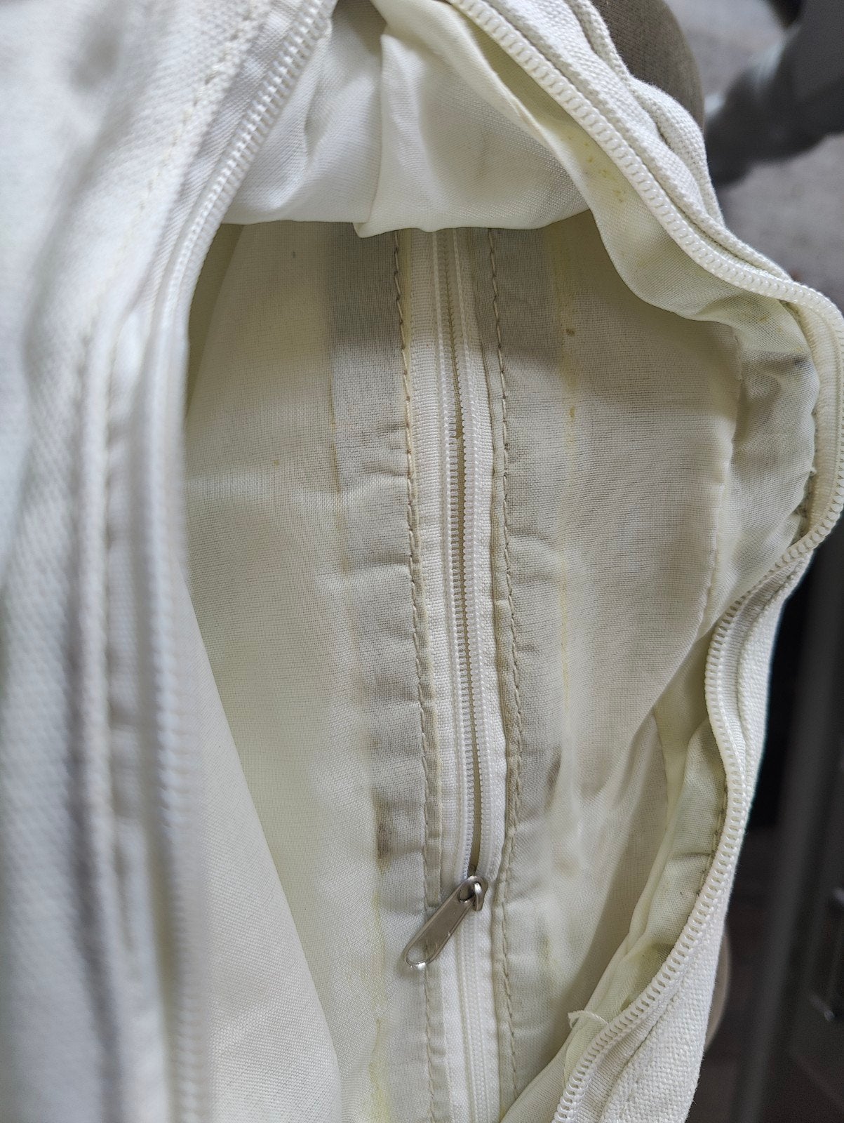 Crèmekleurige schoudertas met 'Paris' opdruk, Ophalen of Verzenden, Gebruikt, Beige, Overige merken