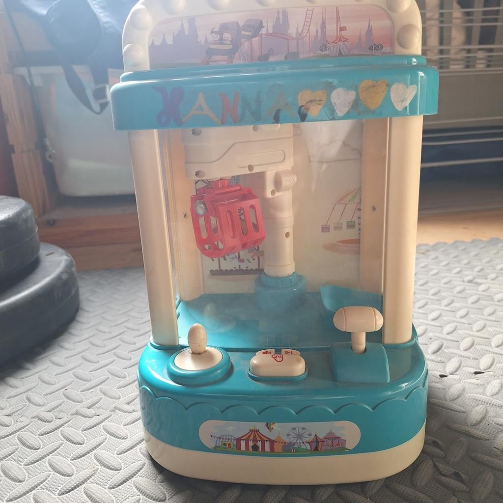 Grijpmachine met knuffeltjes en balletjes 30-35 cm hoog, Ophalen of Verzenden