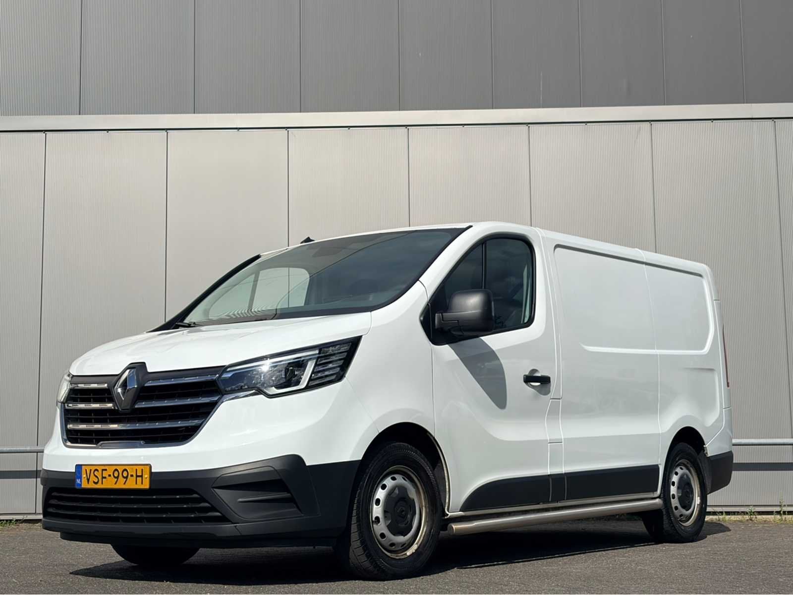 2022 Renault Trafic 2.0 dCi AUTOMAAT T27 L1H1Comf Bedrijfswa, Auto's, Gebruikt, Euro 6, 4 cilinders, 150 pk