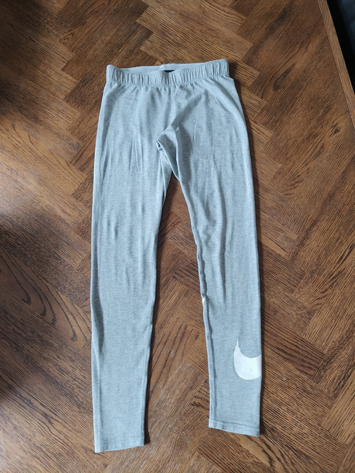 Nike legging grijs maat S in perfecte staat, Legging, Maat 36/38 (S), Nike, Ophalen of Verzenden