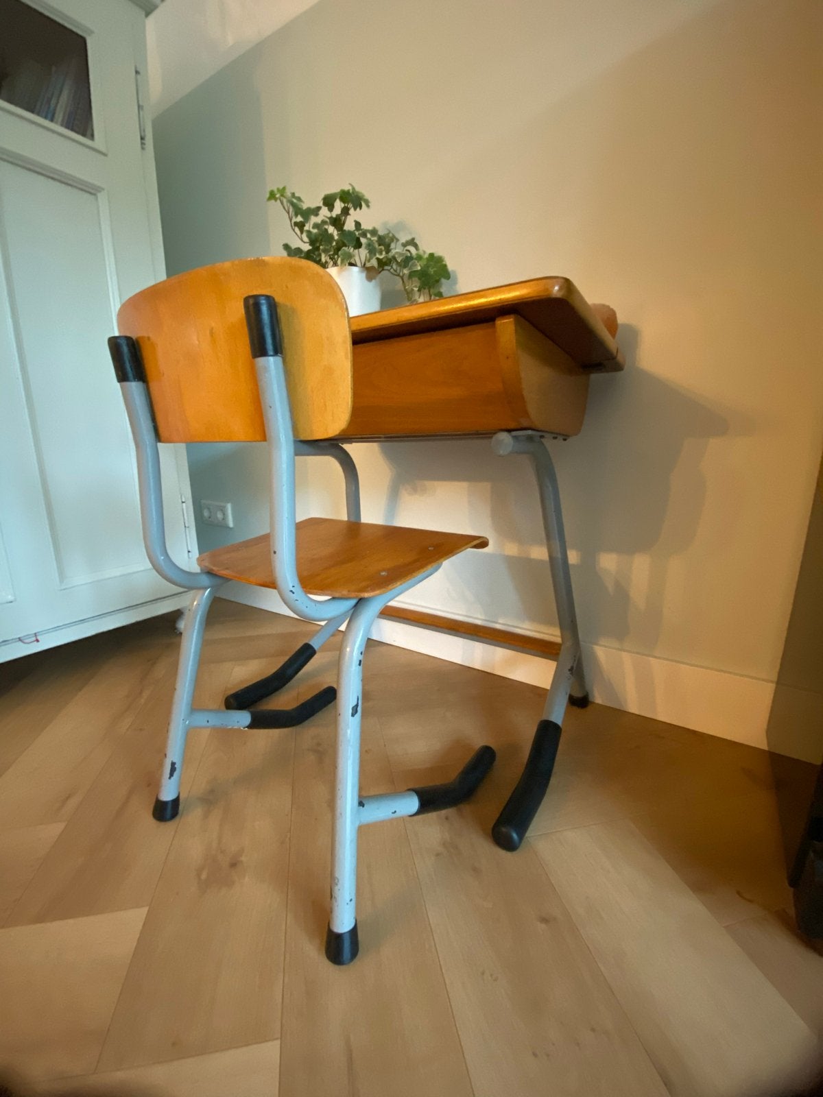 Vintage Van Hombergh & co schooltafel, Ophalen