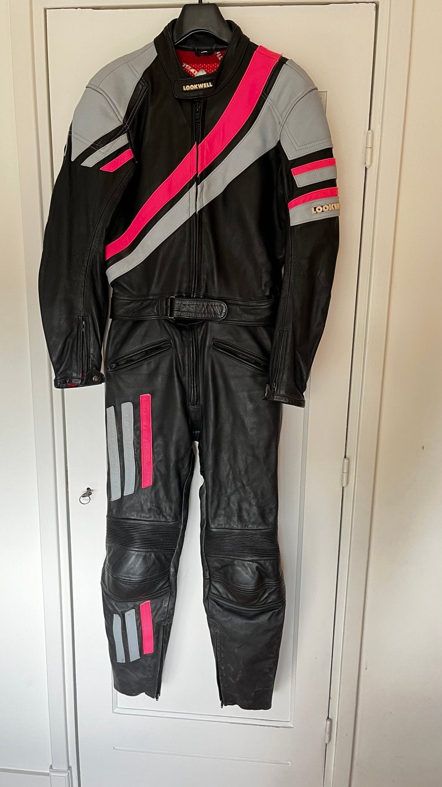 Vintage Lookwell leren motoroverall - Zwart/Roze/Grijs, Motoren, Kleding | Motorkleding, Ophalen of Verzenden, Tweedehands, Dames
