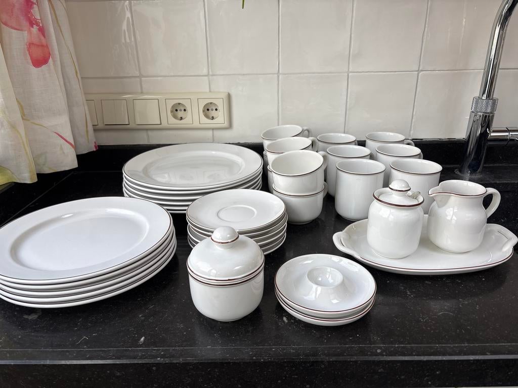 Villeroy & Boch Boutique Servies - Wit met Bruine Rand, Ophalen, Zo goed als nieuw, Effen, Porselein