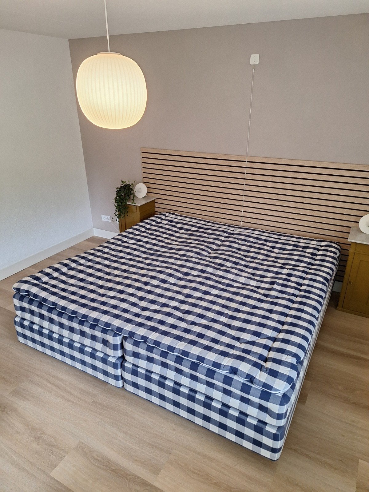 Hästens bed 210x210, gebruikt maar in goede staat, Ophalen, Overige materialen, Gebruikt, Blauw