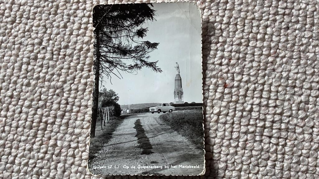 Ansichtkaart Gulpen Op de Gulpenerberg bij Mariabeeld. 971, Verzamelen, Ophalen of Verzenden, 1940 tot 1960, Gelopen, Limburg