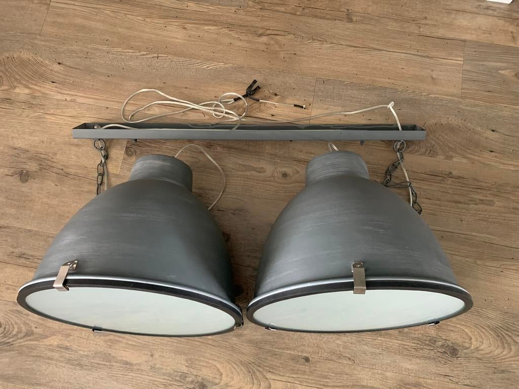 Industriële hanglamp met 2 kappen, Ophalen, Zo goed als nieuw