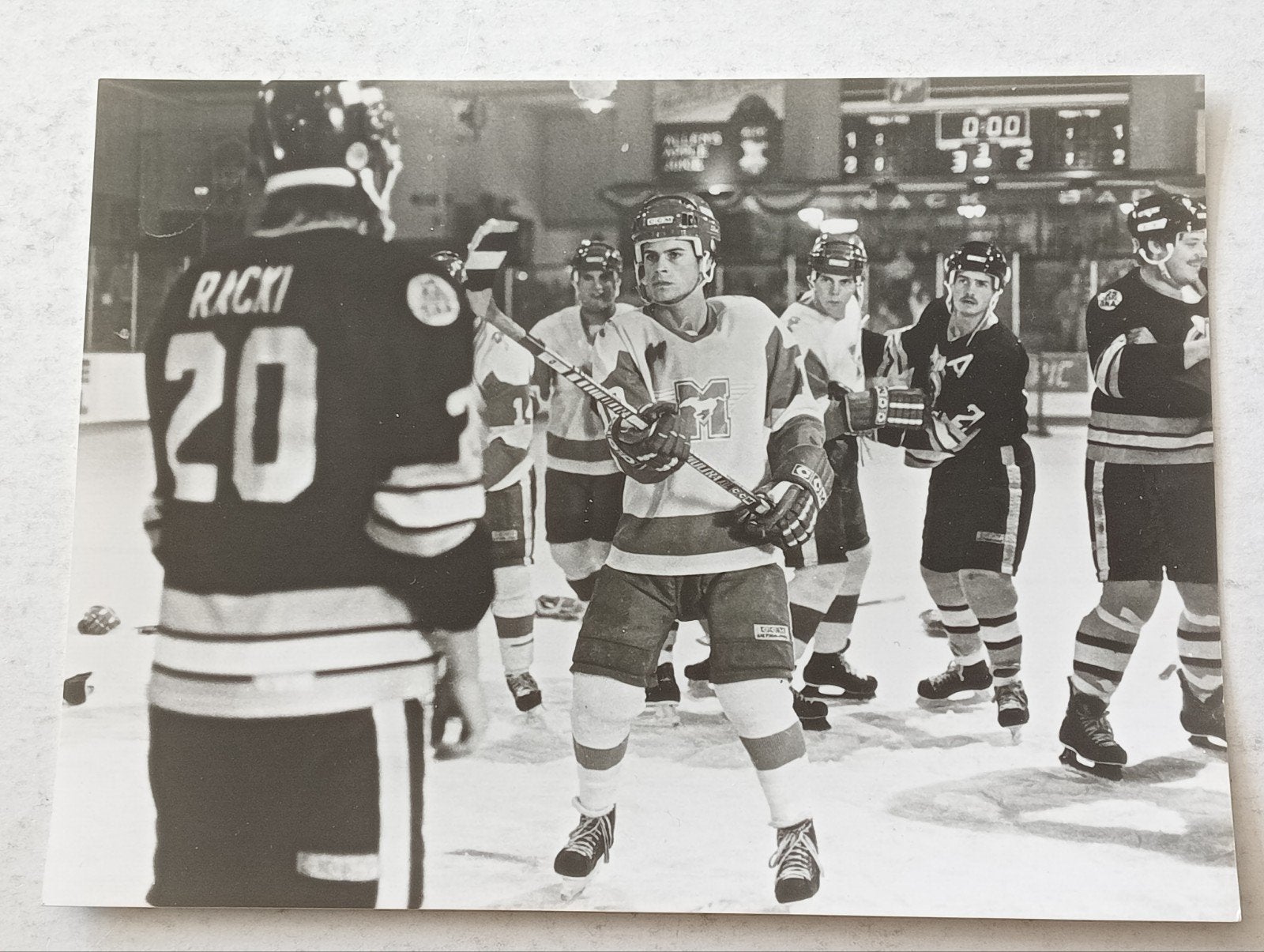 Rob Lowe Filmfoto Youngblood 1986 Ice Hockey Ijshockey, Verzamelen, Ophalen of Verzenden, 1980 tot heden, Zo goed als nieuw, Overige onderwerpen