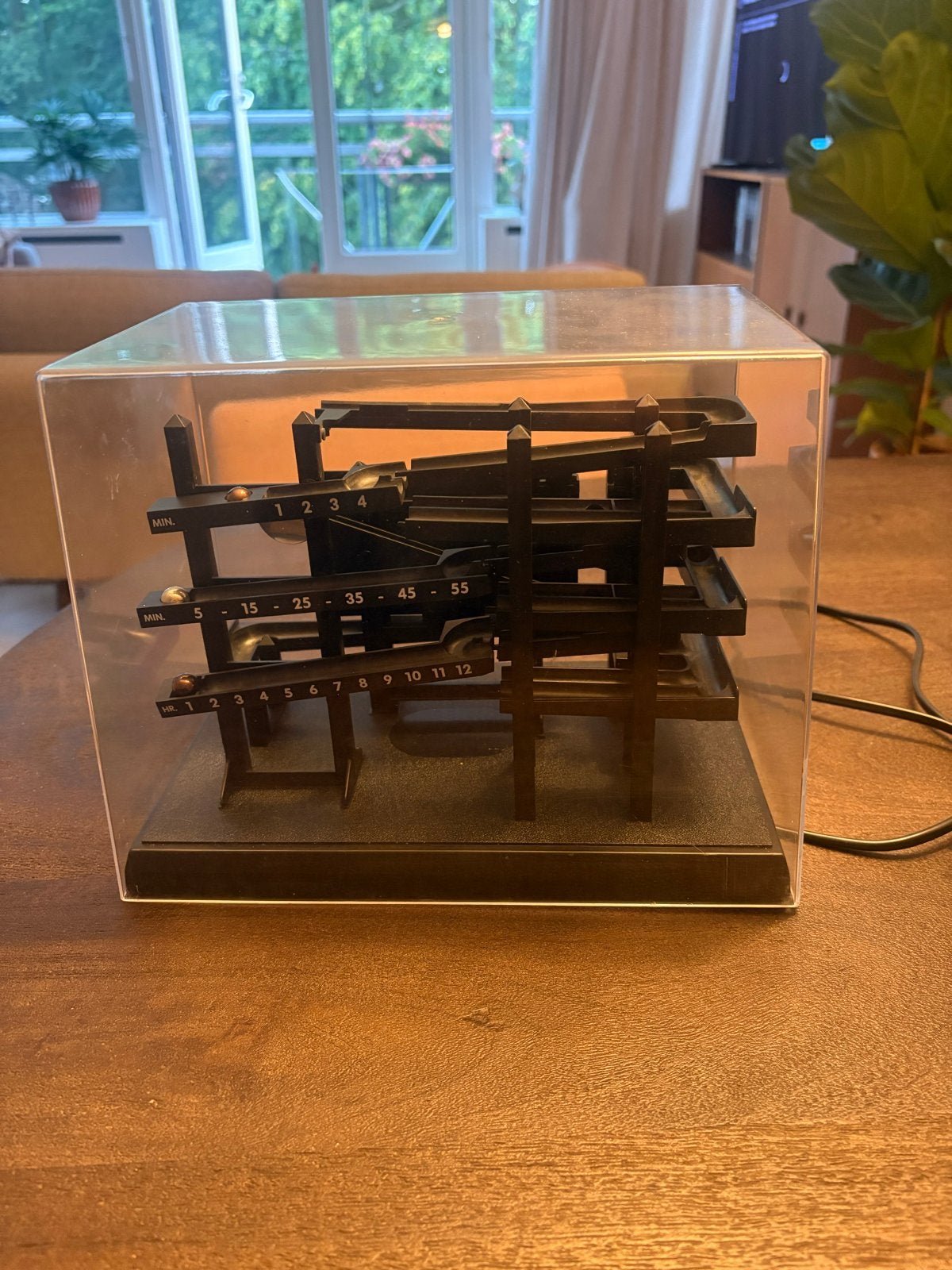 Zeldzame Kugelbahn klok - Uniek design, Gebruikt, Verzenden, Vintage, Werkt op batterijen
