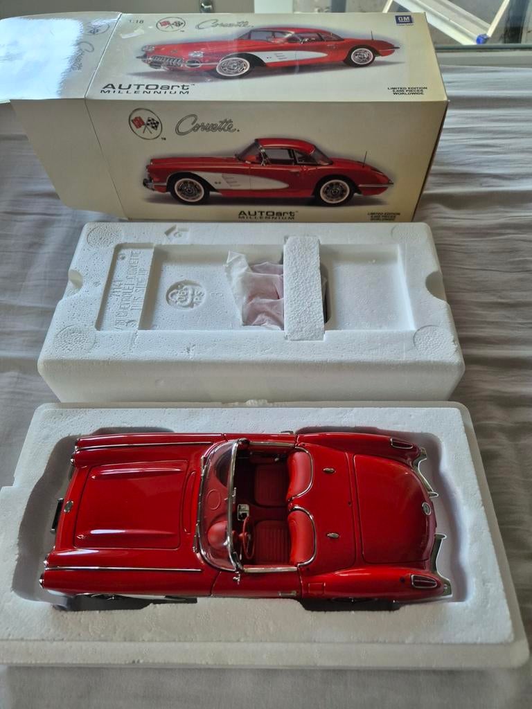 1:18 Autoart Corvette 1959 rood ovp limited edition 71141, Ophalen of Verzenden, Zo goed als nieuw, Auto, Autoart