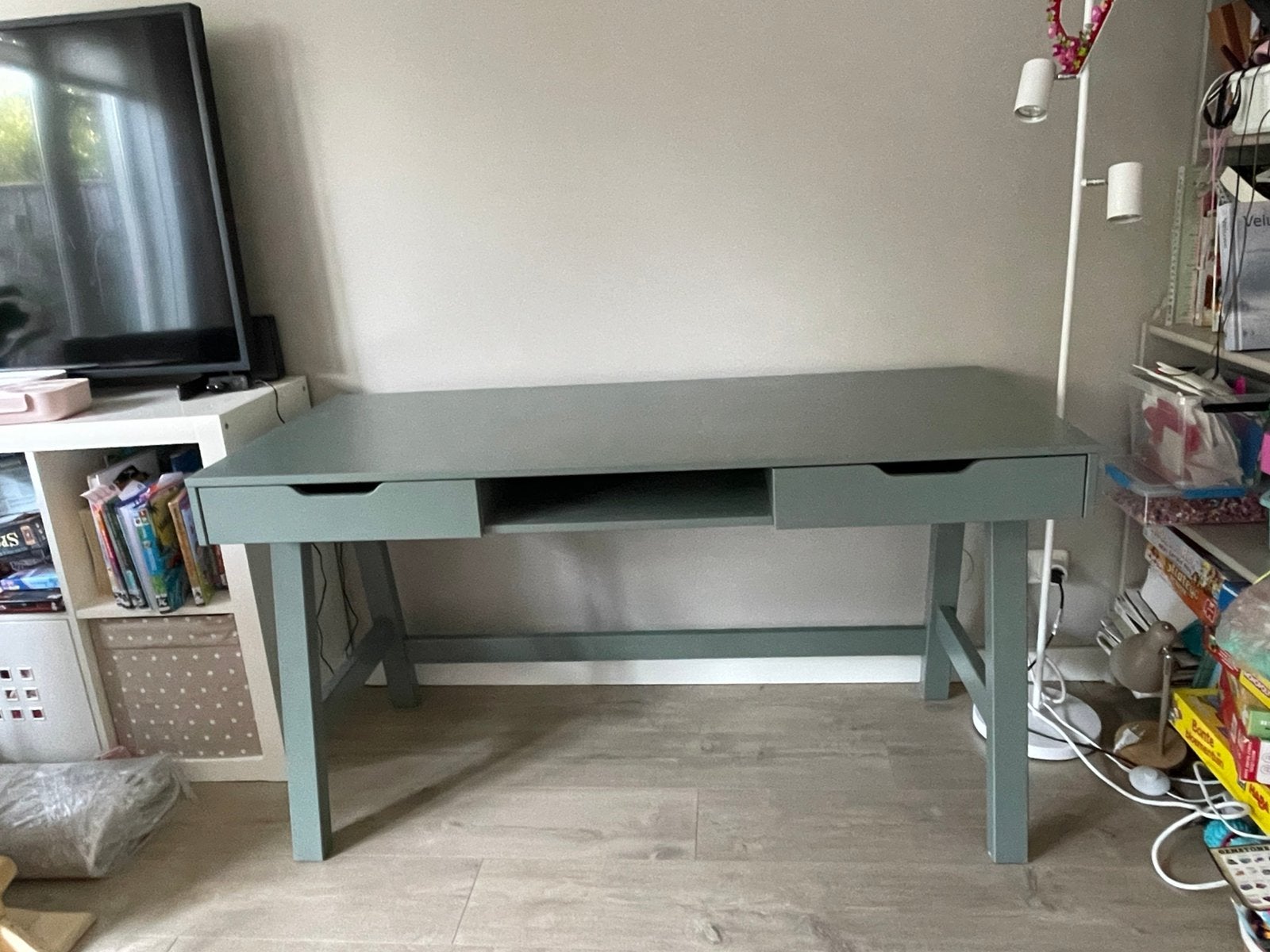 Nikki woodd bureau jadegroen, Huis en Inrichting, Bureaus, Ophalen, Met lades, Scandinavisch, Hout