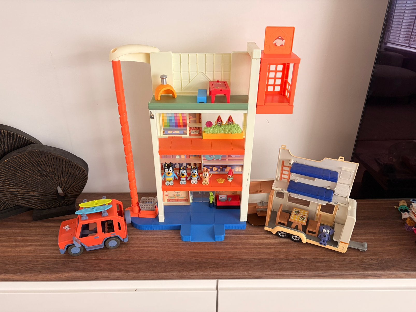 Bluey supermarkt+auto+aanhanger, Kinderen en Baby's, Speelgoed | Poppenhuizen, Ophalen of Verzenden, Gebruikt, Toebehoren