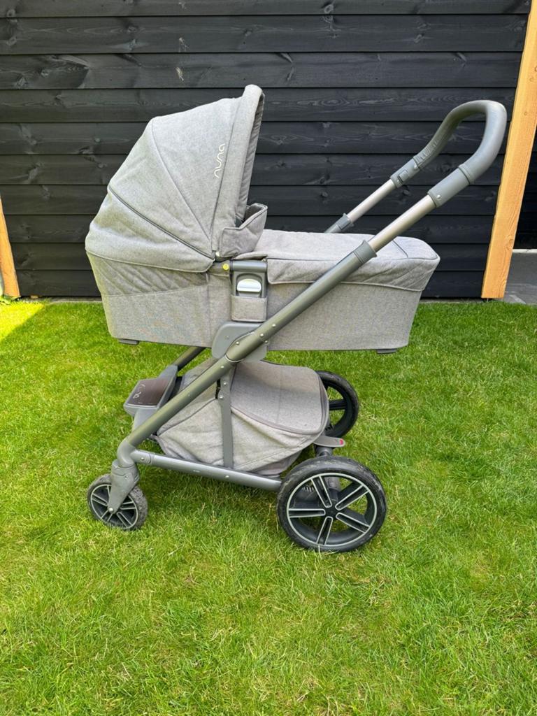 Nuna kinderwagen compleet, Ophalen of Verzenden, Zo goed als nieuw, Overige merken