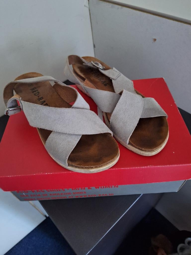 Schoenen, Ophalen, Sandalen of Muiltjes, Zo goed als nieuw, Red Rag