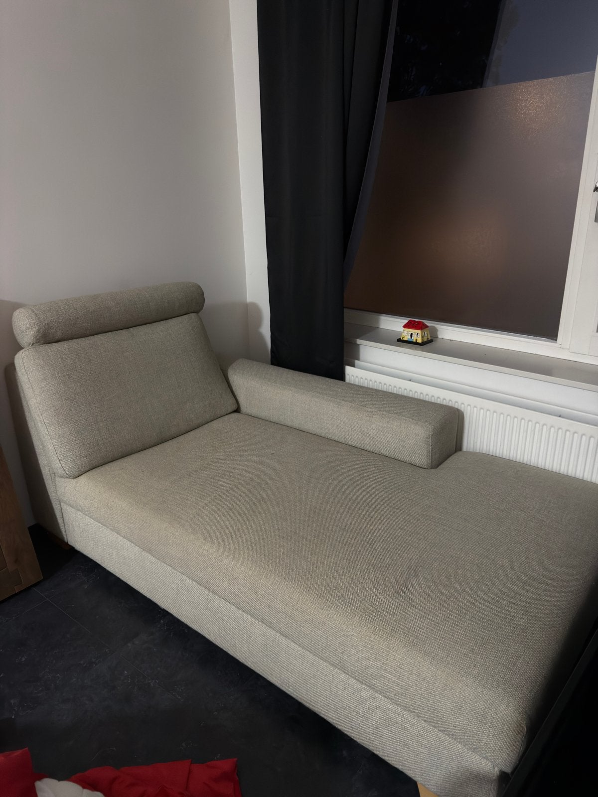 Comfortabele chaise longue met opbergruimte, Huis en Inrichting, Ophalen, Eenpersoons, Zo goed als nieuw, Minder dan 150 cm