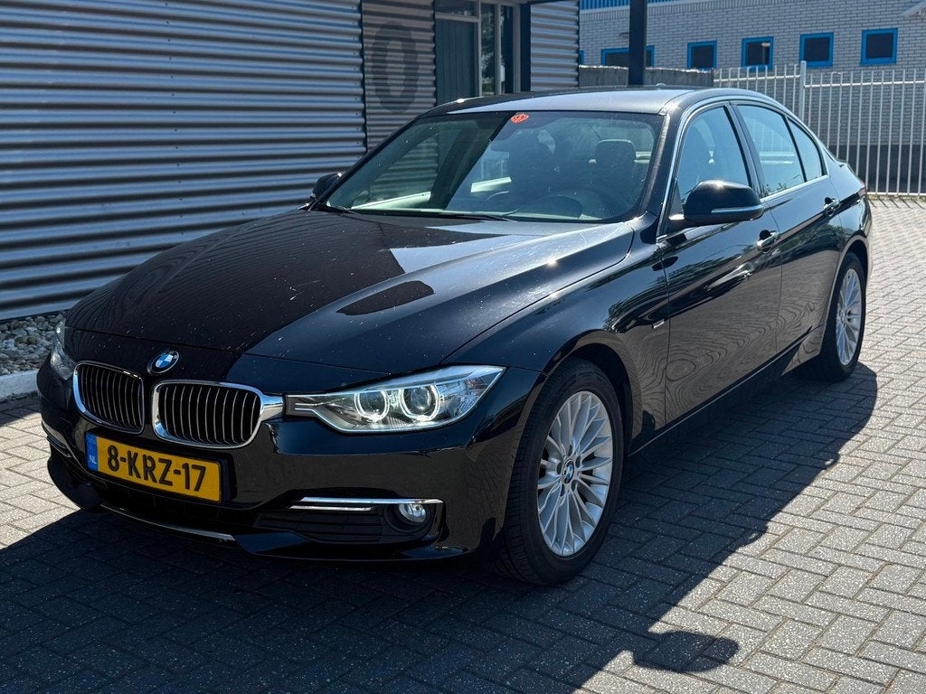 BMW 3-serie 316i Executive, Automaat, Gebruikt, Euro 6, 4 cilinders