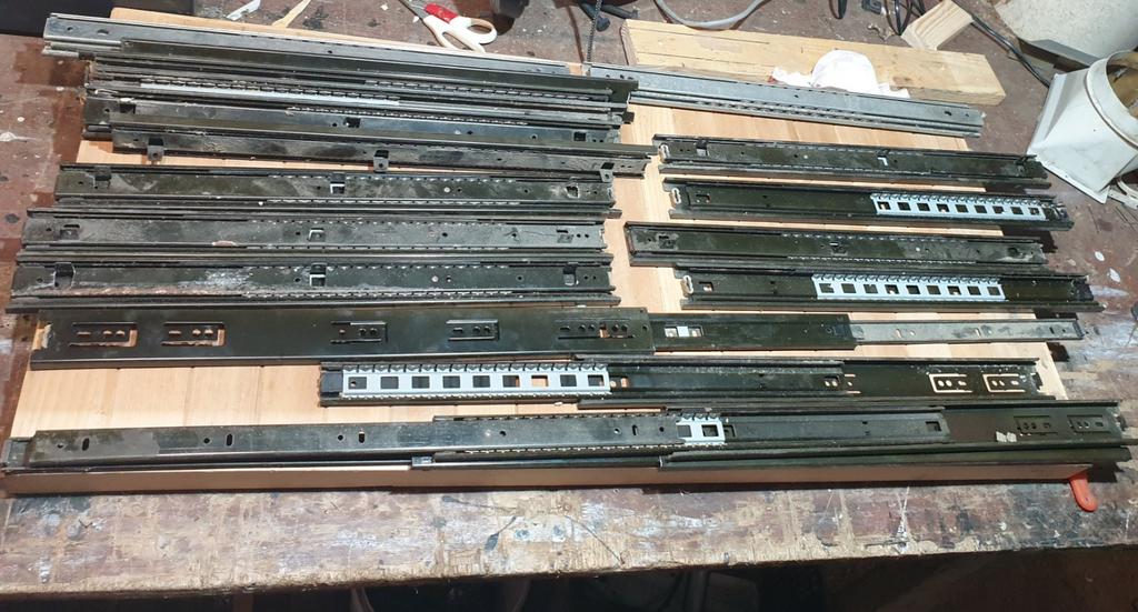 Rails lades inbouwkast ijzer ijzerwaren laderail voor kast, Doe-het-zelf en Verbouw, Ophalen, Gebruikt, 250 mm of meer