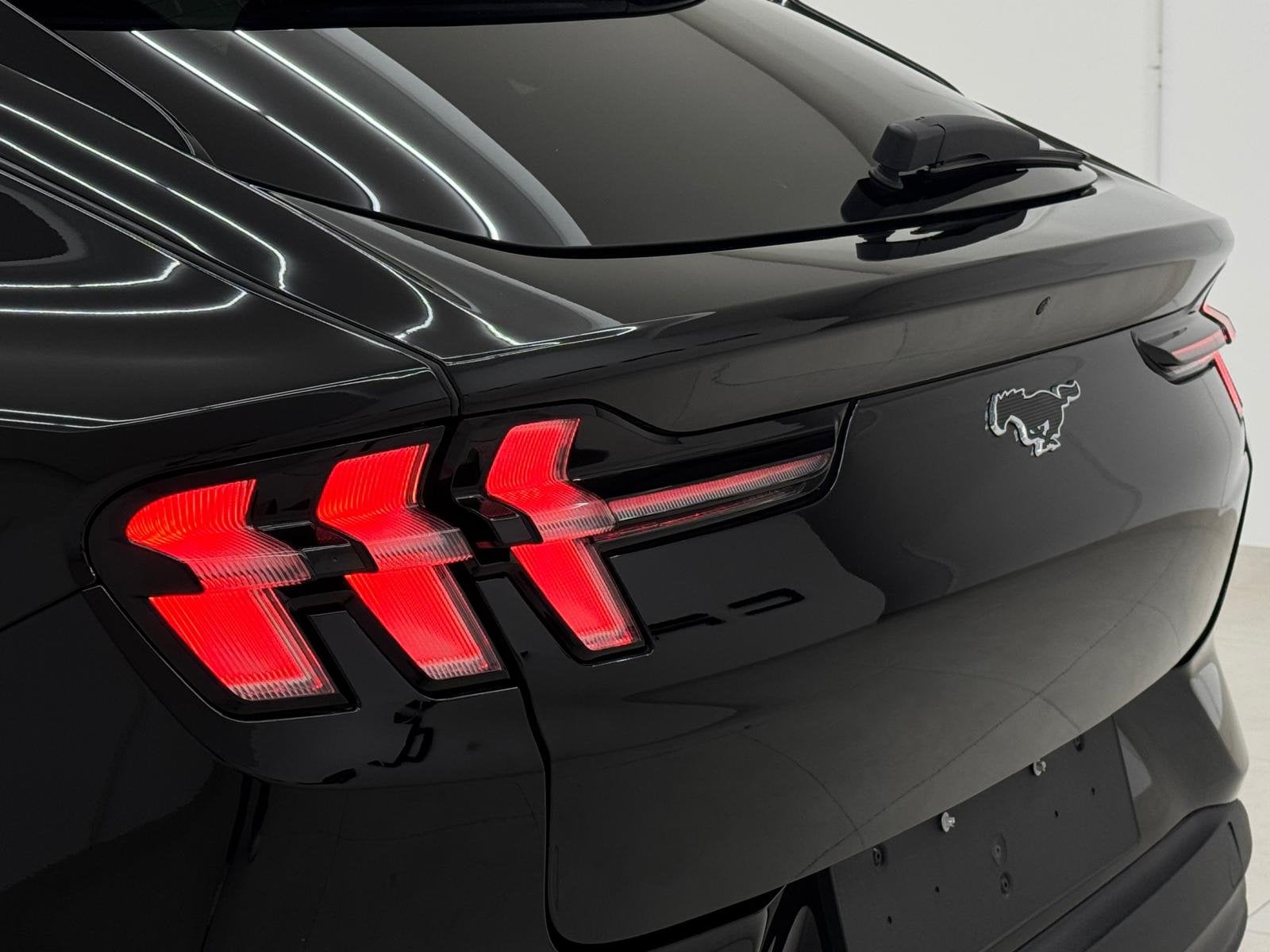 Foto 7 van Ford Mustang Mach-E Extended Premium RWD 88 kWh (bj 2026)