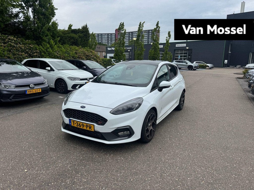 Ford Fiesta 1.5 EcoBoost ST-3 | Airco | Camera | Navigatie |, Voorwielaandrijving, 12 maanden, Euro 6, Leder en Stof