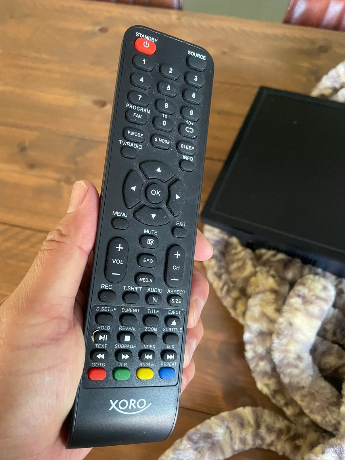 ORO HTC 1946 18,5” 12V Camper TV met DVD / HDMI, Ophalen of Verzenden, Gebruikt
