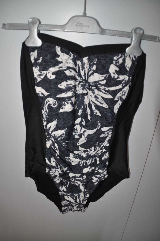 RST4 Badpak zonder bandjes maat 48, Kleding | Dames, Badmode en Zwemkleding, Ophalen of Verzenden, Zo goed als nieuw, Zwart, Badpak