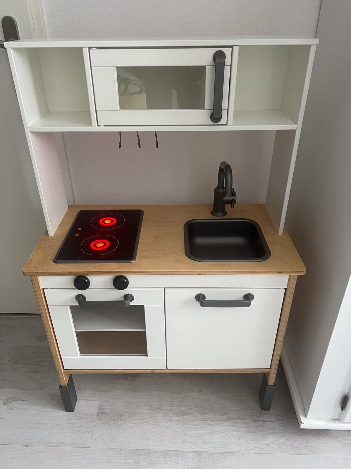 Ikea kinderkeukentje  opgepimt, Ophalen, Zo goed als nieuw