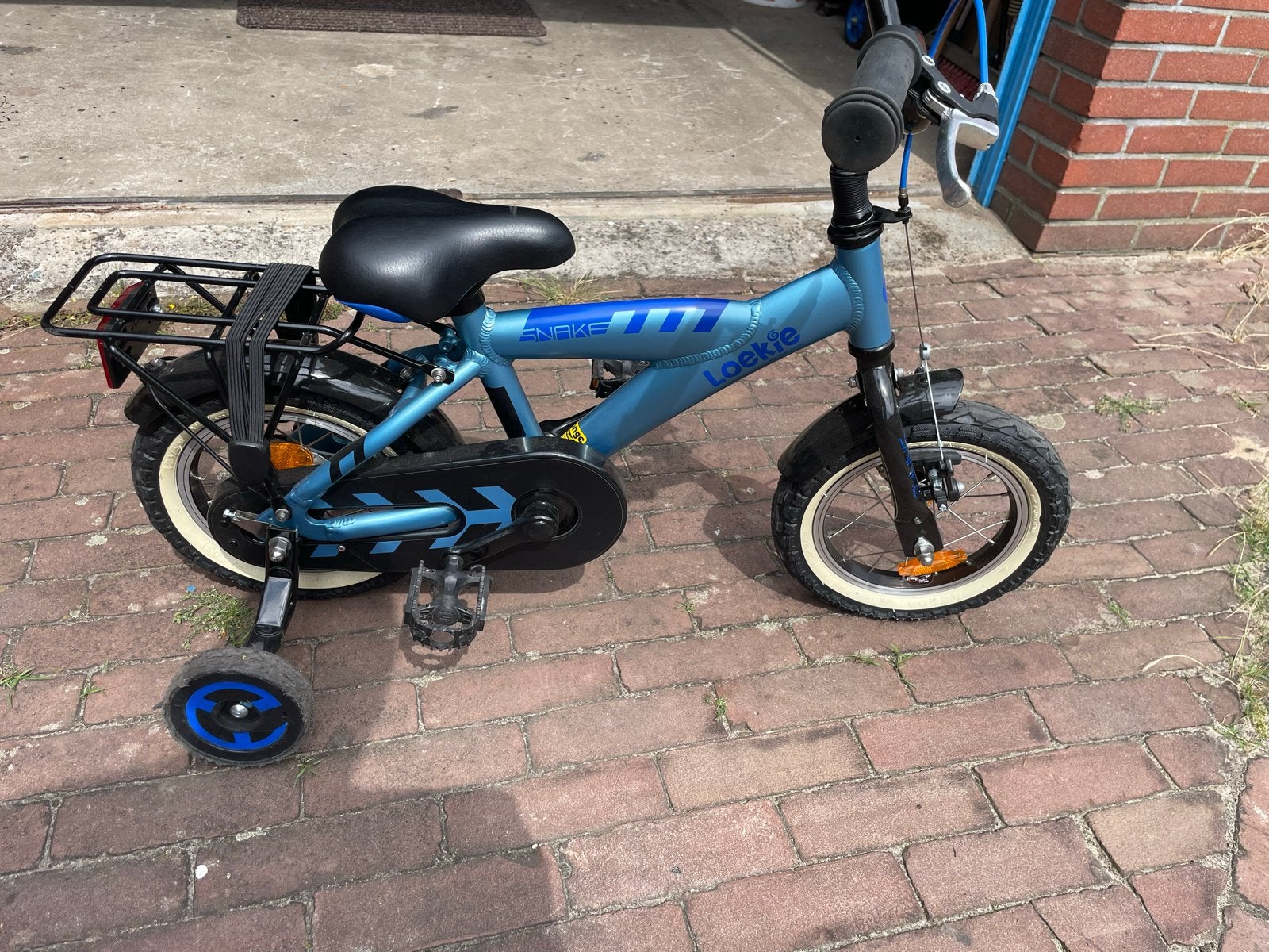 Loekie Snake Kinderfiets 12,5 inch met zijwieltjes, Ophalen, Zijwieltjes, Gebruikt, Velgrem