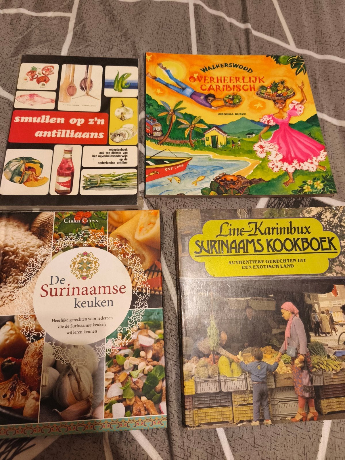 Diverse Caribische en Surinaamse kookboeken, Boeken, Kookboeken, Gelezen, Hoofdgerechten, Diverse auteurs, Ophalen of Verzenden