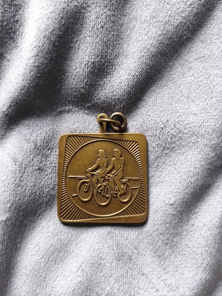 Bronzen fiets vierdaagse medaille, Postzegels en Munten, Penningen en Medailles, Ophalen of Verzenden, Brons, Nederland