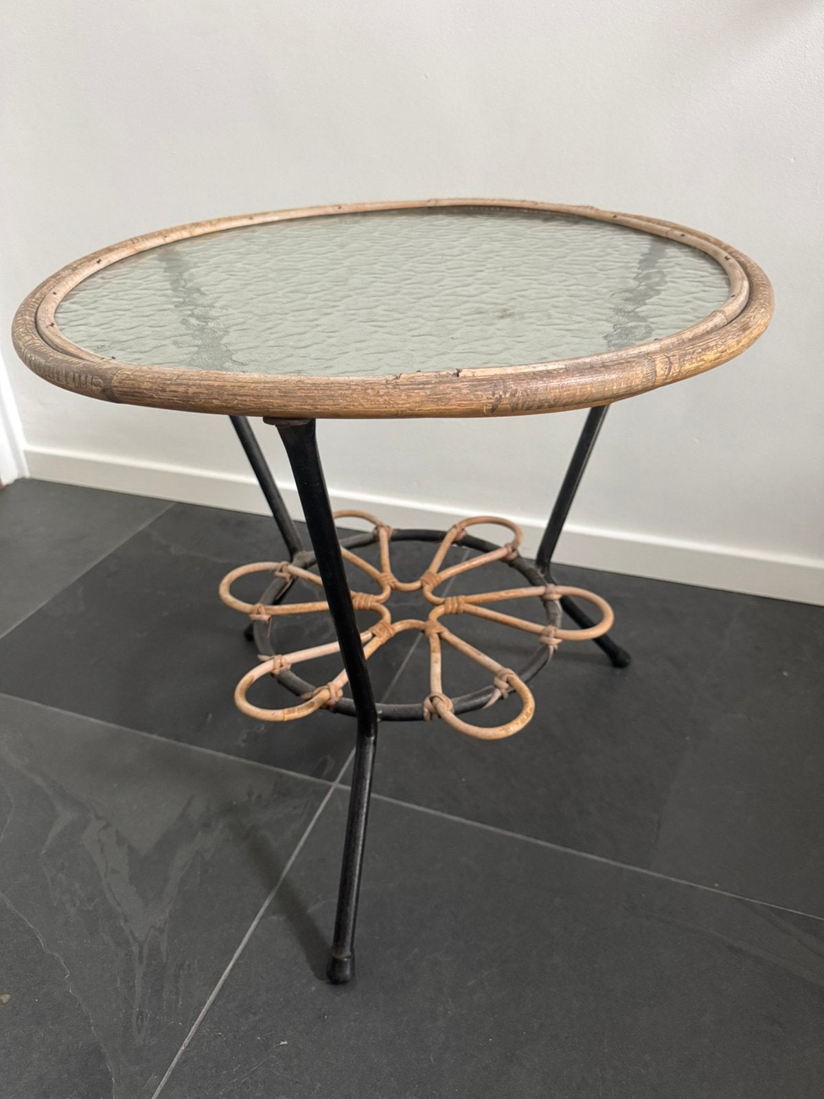 Rotan glas tafeltje, Minder dan 55 cm, Gebruikt, Rond, Glas