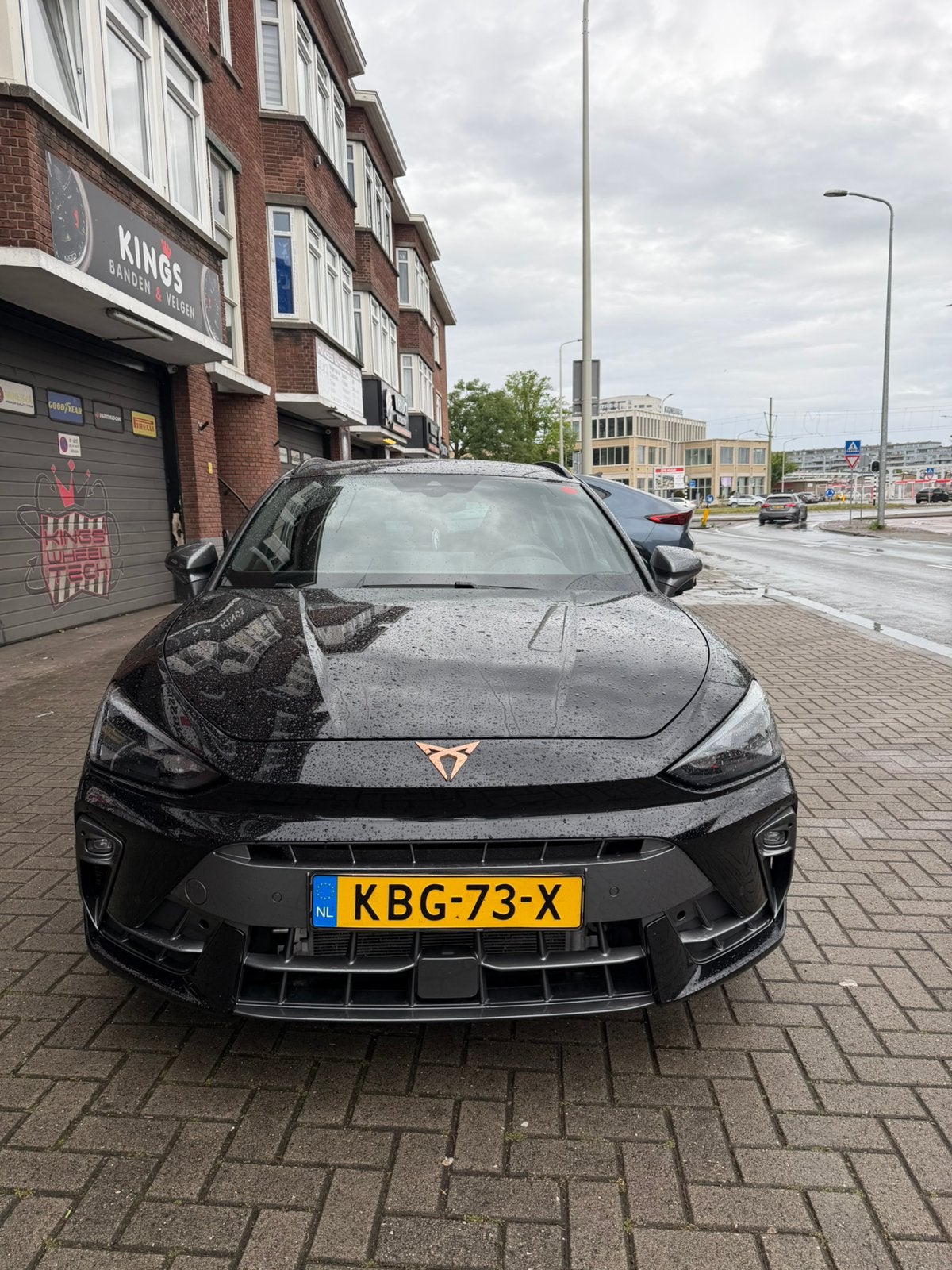 Cupra Leon sportstourer 1.5 TSI E-hybrid 204pk Dsg-6 2025, 1498 cc, Zwart, 4 cilinders, Alcantara