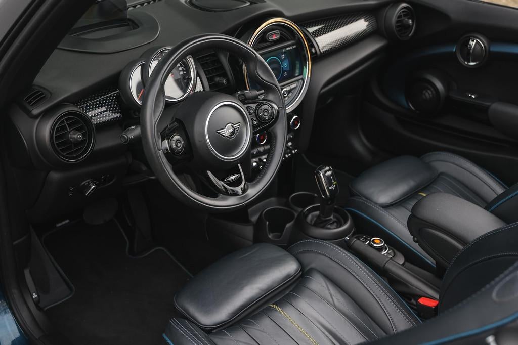 MINI Cabrio Cooper Automaat / Comfort Access / Achteruitrijc, 12 maanden, 136 pk, Gebruikt, Euro 6