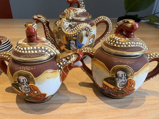 Chinees theeservies met draken motief, Ophalen, Aziatisch, Gebruikt, Theepot