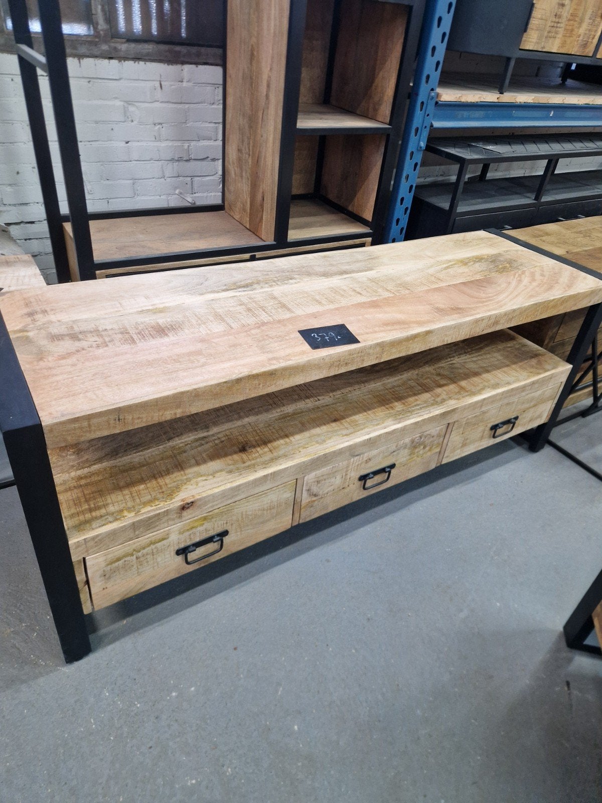 Foto 4 van Mooie nieuwe mangohouten tv-kasten