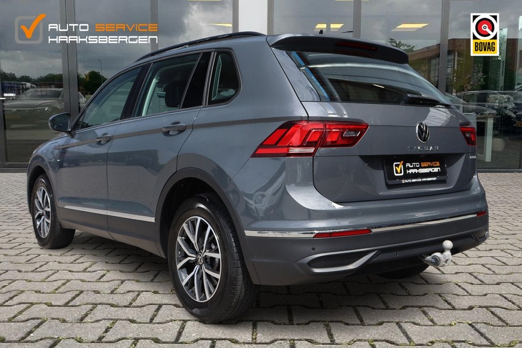 Volkswagen Tiguan 1.4 TSI eHybrid Life | Trekhaak | Camera |, 1716 kg, Stof, 4 cilinders, Automatische klimaatregeling