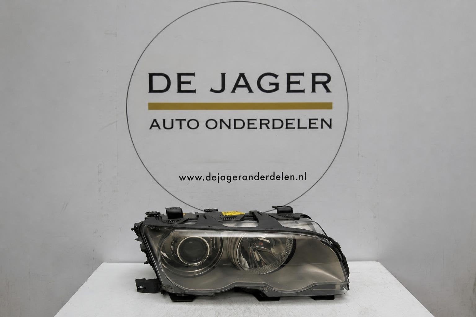 BMW 3 E46 Coupe Xenon koplamp rechts 8377274, Auto-onderdelen, Petuelring 130
80788  Munich, DE, Gebruikt, Info@bmw.de, Ophalen of Verzenden