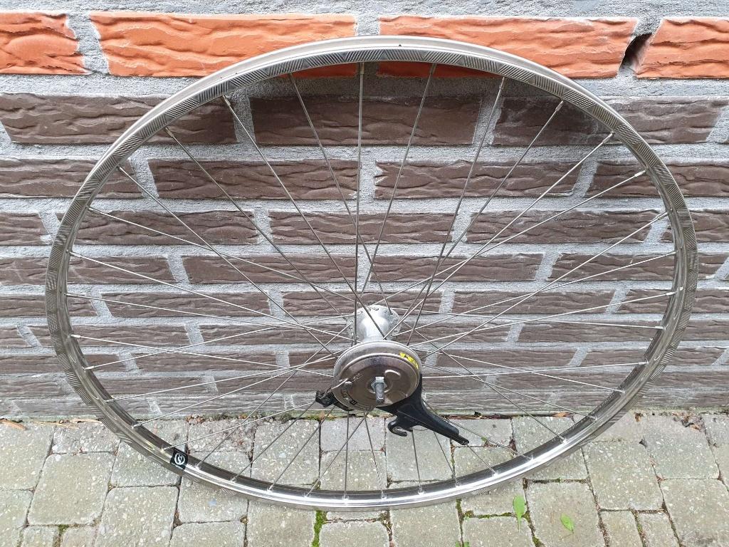 Voorwiel 28 inch rollerbrake, Ophalen of Verzenden, Zo goed als nieuw