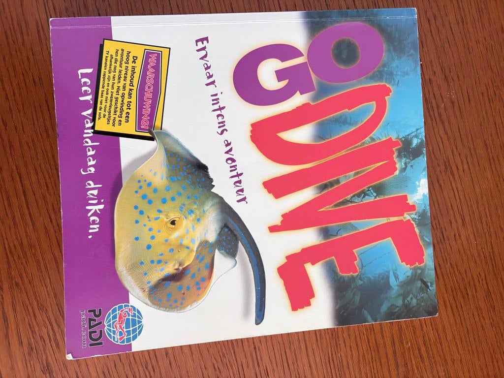 PADI Go Dive Boek - Ervaar intens avontuur, Ophalen of Verzenden, Zo goed als nieuw