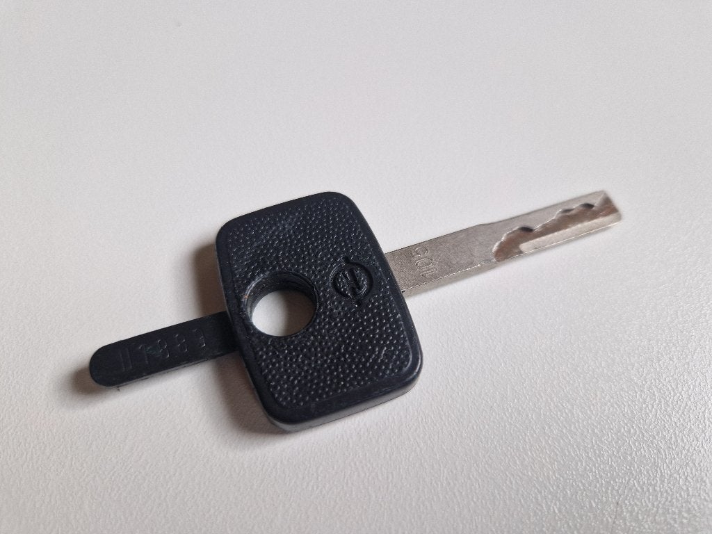 Oude Opel contactsleutel, Auto-onderdelen, Ophalen of Verzenden, Gebruikt, Opel