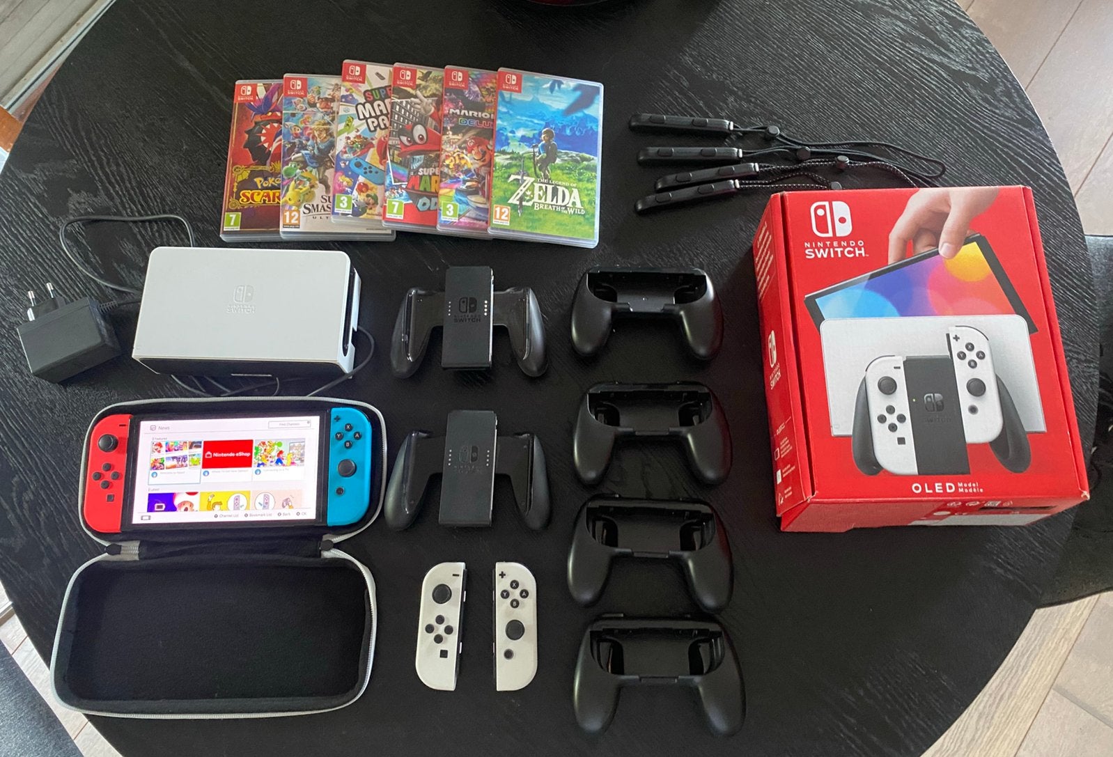 NINTENDO switch OLED met 6 spellen - zo goed als nieuw!, Spelcomputers en Games, Spelcomputers | Nintendo Switch, Switch OLED