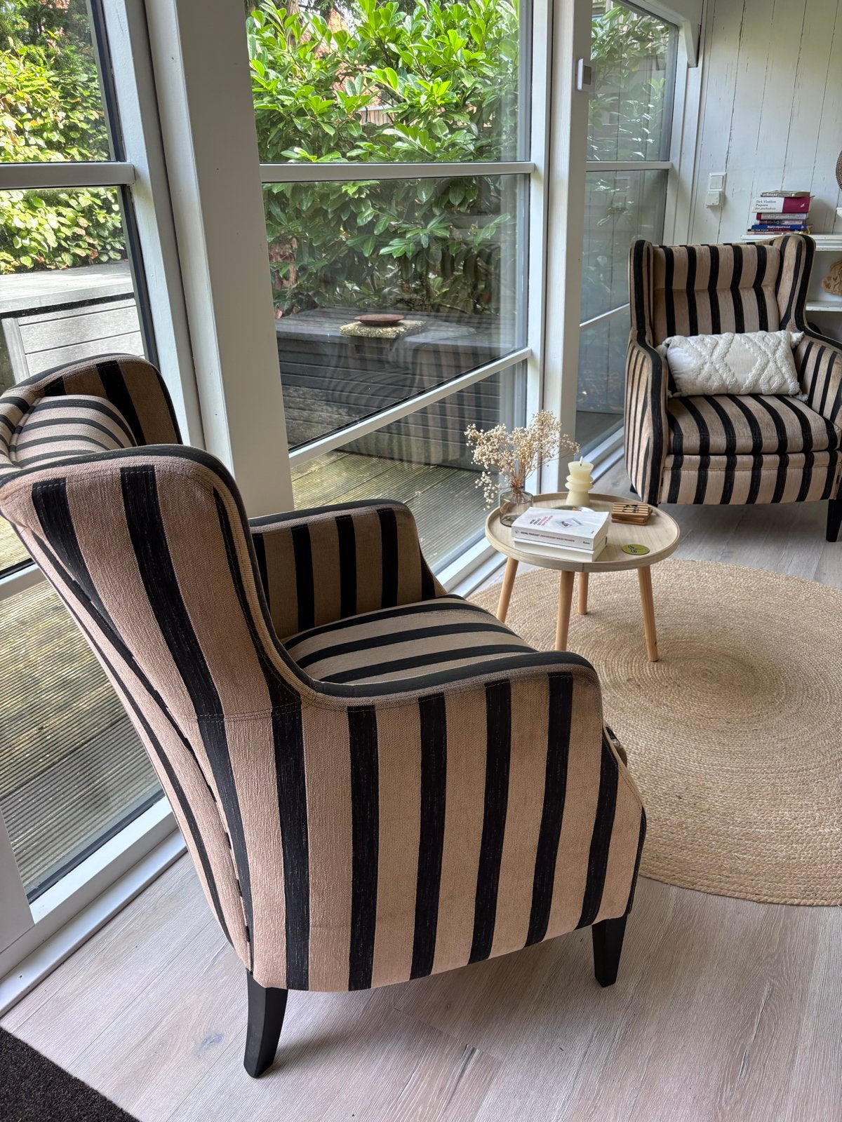 Twee gestreepte fauteuils - zwart en beige, Ophalen, Gebruikt, 75 tot 100 cm, Stof