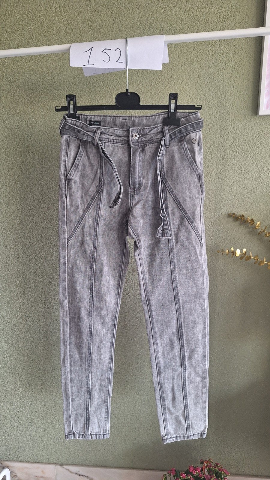 Grijze jeans met hoge taille mom. jeans maat 152, Ophalen of Verzenden, Zo goed als nieuw, Meisje, Broek