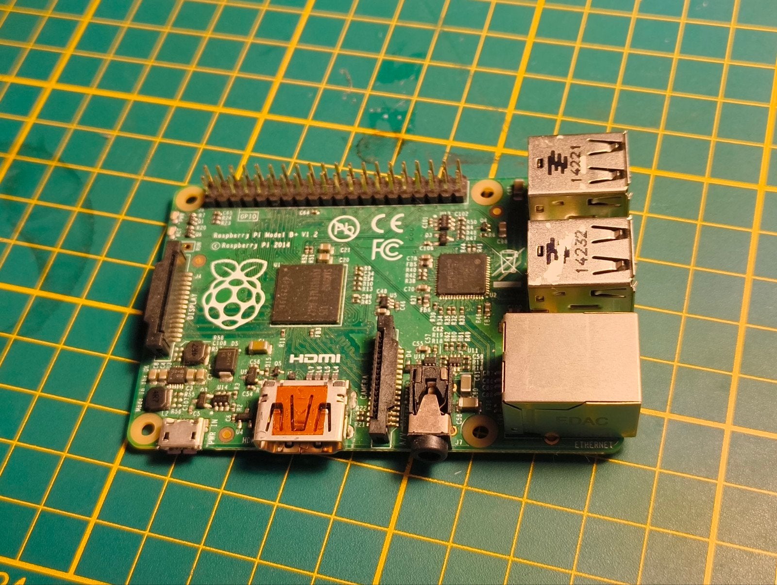 Raspberry Pi Model B+ V1.2 - Microcontroller, Ophalen of Verzenden, Gebruikt